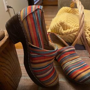 🌻🌻b.o.c. multicolored clogs🌻🌻